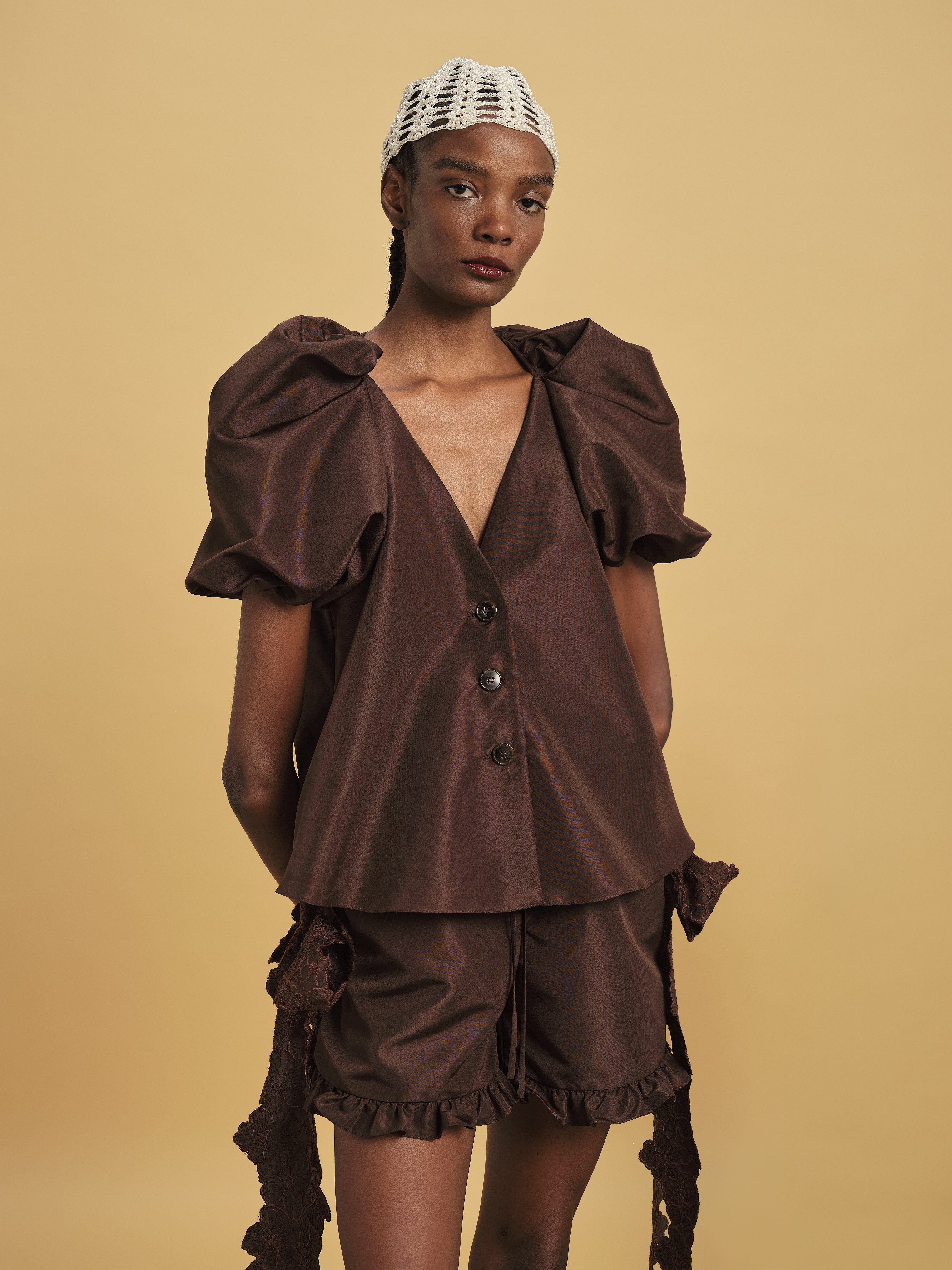 HARPA TOP CHOCOLATE NYLON – Kika Vargas