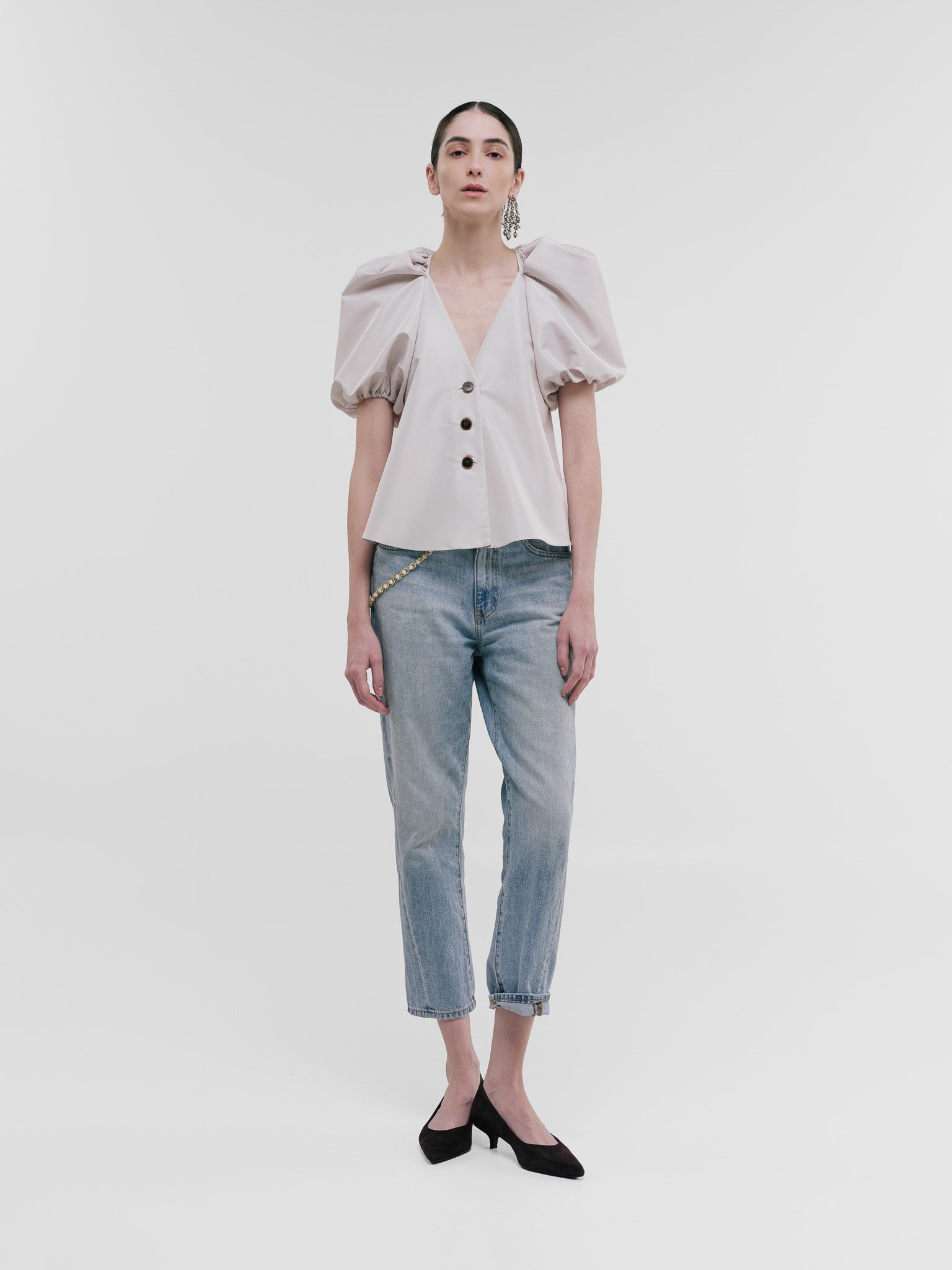 TOPS – Kika Vargas